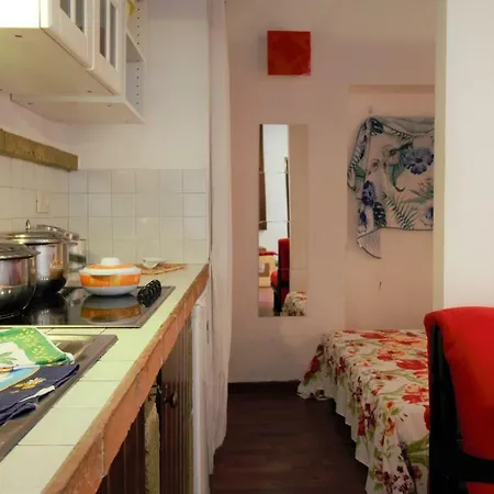 Holidaycasa Roby - A Due Passi Dal Mare 아파트 스펠론가
